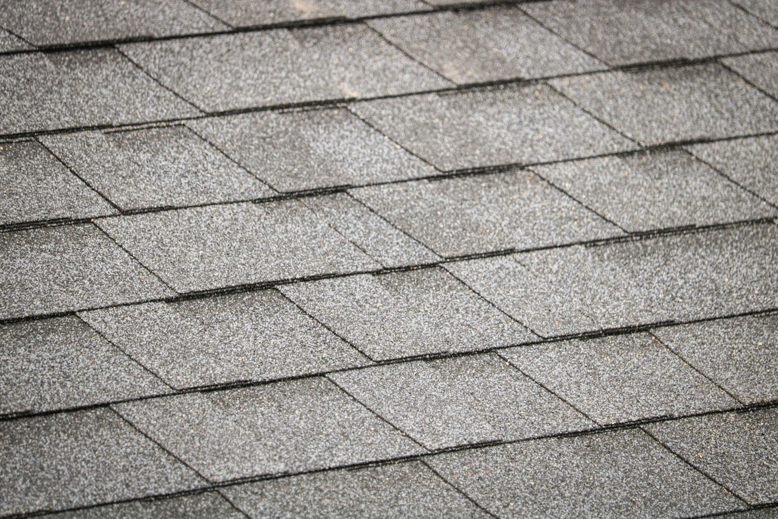 Quality workmanship on a Longview, WA roof